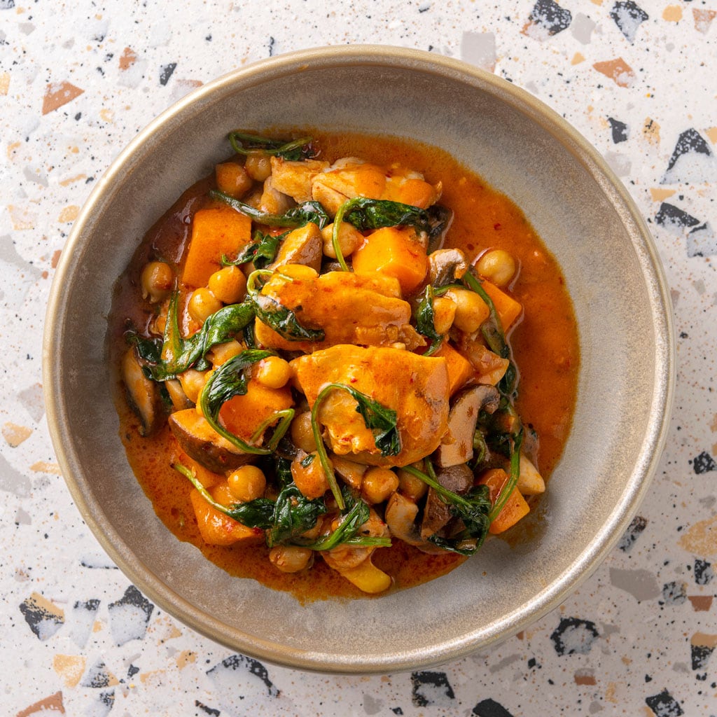 Stoofpotje van kip, butternut en kikkererwten